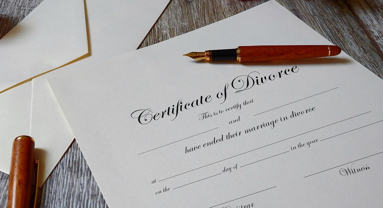 Woman Seeks Divorce 3 Days After Marriage, Calls Man "Physically Incapable"