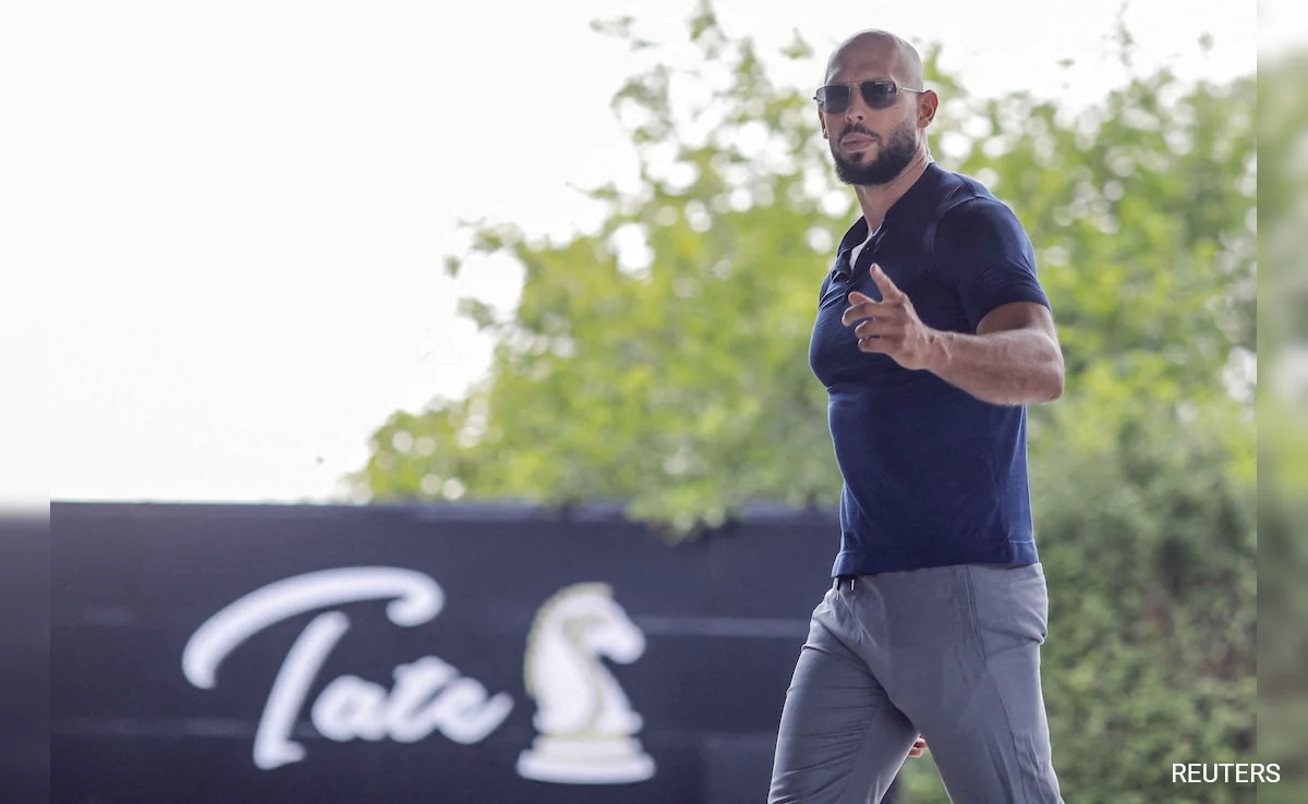 противоречив влиятел в социалните медии Андрю Тейт обвинен в изнасилване