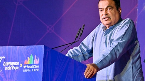 मेरा दिमाग 200 करोड़ रुपये प्रति महीने का, मैं सोच में नीचे नहीं गिरता: नितिन गडकरी