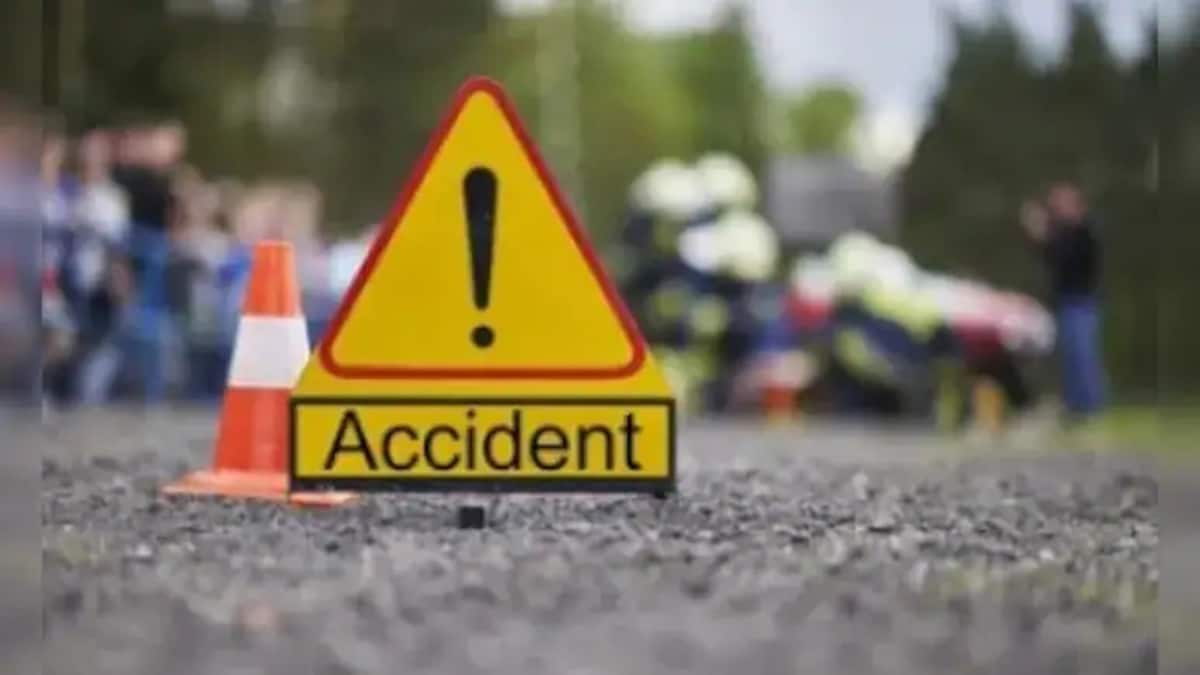 Sidhi Accident: सीधी में भीषण सड़क हादसा, 8 की मौत, 14 घायल; बच्चे का मुंडन कराने मैहर जा रहा था परिवार | Sidhi road Accident 8 dead 14 injured