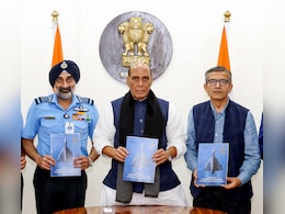 रक्षा सचिव ने रक्षा मंत्री को सौंपी रिपोर्ट: एयरोस्पेस में भारत की 'आत्मनिर्भरता' बढ़ाने पर दिया जोर