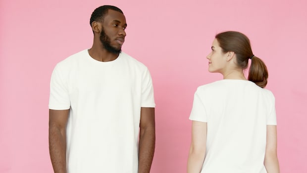 Why Women Love Stealing Men's Plain T-Shirts: How To Style Them