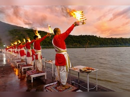 गर्मियों में जा रहे हैं ऋषिकेश घूमने तो इन 5 मंदिरों का जरूर करें दर्शन, आपकी यात्रा हो जाएगी शुभ गर्मियों में जा रहे हैं ऋषिकेश घूमने तो इन 5 मंदिरों का जरूर करें दर्शन, आपकी यात्रा हो जाएगी शुभ