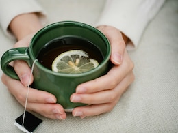 Spicy Lemon Tea: दूध वाली चाय छोड़िए और पीजिए नींबू की मसालेदार चाय, स्वाद के साथ मिलेगी सेहत की सौगात Spicy Lemon Tea: दूध वाली चाय छोड़िए और पीजिए नींबू की मसालेदार चाय, स्वाद के साथ मिलेगी सेहत की सौगात