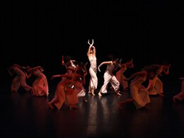 World Theater Day 2025: आज मनाया जा रहा है विश्व रंगमंच दिवस, यहां जानिए क्यों सेलिब्रेट किया जाता है यह दिन