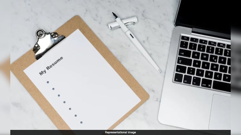 Resume और LinkedIn Profile कैसे बनाएं? छात्रों के लिए आसान स्टेप-बाय-स्टेप गाइड