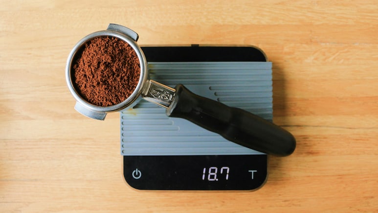 Coffee Lovers के लिए Flipkart लाया है शानदार ऑफर्स! BRU, Bevzilla, Davidoff समेत कई प्रीमियम कॉफी पर भारी छूट Coffee Lovers के लिए Flipkart लाया है शानदार ऑफर्स! BRU, Bevzilla, Davidoff समेत कई प्रीमियम कॉफी पर भारी छूट