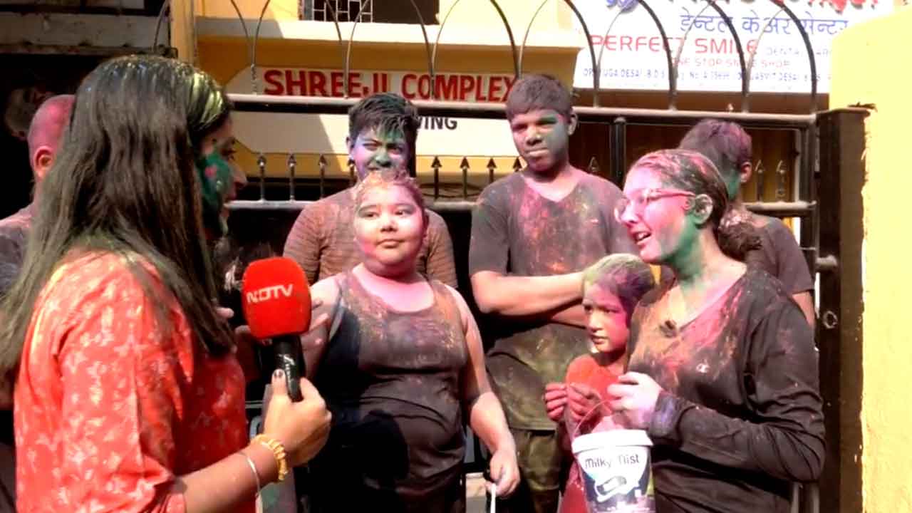 Experience The Vibrant Holi Celebration Filled With Colours And Joy In Mumbai
