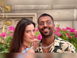 हार्दिक पांड्या से तलाक के बाद नताशा दोबारा ढूंढ रही हैं प्यार, बीते साल का एक्सपीरियंस किया शेयर हार्दिक पांड्या से तलाक के बाद नताशा दोबारा ढूंढ रही हैं प्यार, बीते साल का एक्सपीरियंस किया शेयर