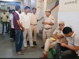 सीकर: नशे की हालत में दीवार पर 7 बार मारा दोस्त का सिर, घसीटकर घर के अंदर ले गया पत्थर से किया वार; पुलिस को फोन किया और फरार सीकर: नशे की हालत में दीवार पर 7 बार मारा दोस्त का सिर, घसीटकर घर के अंदर ले गया पत्थर से किया वार; पुलिस को फोन किया और फरार