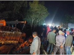 Khatu Shyam Accident: लक्खी मेले में शामिल होने खाटूश्यामजी आए जत्थे पर सब्जी-फल से भरा ट्रक पलटा, 1 श्रद्धालु की मौत, एक घायल Khatu Shyam Accident: लक्खी मेले में शामिल होने खाटूश्यामजी आए जत्थे पर सब्जी-फल से भरा ट्रक पलटा, 1 श्रद्धालु की मौत, एक घायल