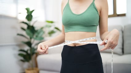 Fitness Coach Shares 10 Ways To Lose Weight Without An Extreme Diet