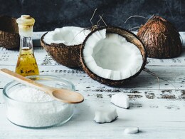 Skin care tips for Holi: Holi खेलने से पहले Coconut Oil क्यों लगाना चाहिए? जवाब कर देगा आपको हैरान Skin care tips for Holi: Holi खेलने से पहले Coconut Oil क्यों लगाना चाहिए? जवाब कर देगा आपको हैरान