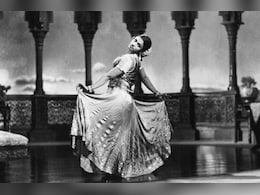 बाहुबली नहीं ये थी भारत की पहली पैन इंडिया फिल्म, 77 साल पहले बजट से 5 गुना ज्यादा की थी तगड़ी कमाई, रिकॉर्ड तोड़ने में लगे थे 69 साल बाहुबली नहीं ये थी भारत की पहली पैन इंडिया फिल्म, 77 साल पहले बजट से 5 गुना ज्यादा की थी तगड़ी कमाई, रिकॉर्ड तोड़ने में लगे थे 69 साल