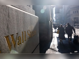 Wall Street Rally Fizzles As Tariff Fears Resurface