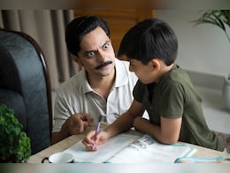 'ऐसे मत करो, ये क्यों किया' क्या आप भी बात-बात पर बच्चों को टोकते हैं, तो सुन लें एक्सपर्ट रवि मलिक की ये जरूरी सलाह 'ऐसे मत करो, ये क्यों किया' क्या आप भी बात-बात पर बच्चों को टोकते हैं, तो सुन लें एक्सपर्ट रवि मलिक की ये जरूरी सलाह