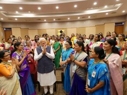 महिला दिवस: मोदी सरकार की 10 योजनाएं... जिन्होंने बदल दी महिलाओं की जिंदगी महिला दिवस: मोदी सरकार की 10 योजनाएं... जिन्होंने बदल दी महिलाओं की जिंदगी