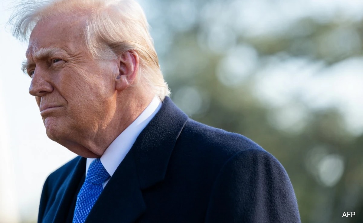 Лондон Агенти Досието съставено от дузина бележки предизвика политическа