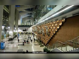 Couple Says Jewellery Worth Rs 30 Lakh, Cash Stolen From Check-In Bag At Delhi Airport Couple Says Jewellery Worth Rs 30 Lakh, Cash Stolen From Check-In Bag At Delhi Airport