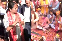 Delhi Chief Minister Rekha Gupta Celebrates Holi At BJP Office Delhi Chief Minister Rekha Gupta Celebrates Holi At BJP Office