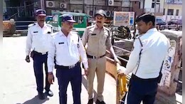 ग्वालियर में दिनदहाड़े नाबालिग लड़की का अपहरण, घेराबंदी कर पकड़े कार सवार बदमाश; पुलिस ने बताई दूसरी वजह