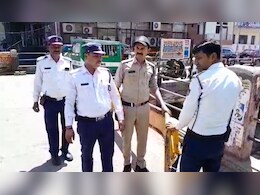 ग्वालियर में दिनदहाड़े नाबालिग लड़की का अपहरण, घेराबंदी कर पकड़े कार सवार बदमाश; पुलिस ने बताई दूसरी वजह ग्वालियर में दिनदहाड़े नाबालिग लड़की का अपहरण, घेराबंदी कर पकड़े कार सवार बदमाश; पुलिस ने बताई दूसरी वजह