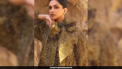 deepika padukone golden dress cocktail Deepika Padukone as Veronica, you will always be iconic , : Cocktail (2012)