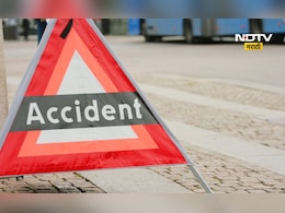 Kolhapur Accident: अल्पवयीन मुलाचा प्रताप! मुलींच्या घोळक्यात घातली भरधाव कार, एकीचा मृत्यू, 3 जखमी Kolhapur Accident: अल्पवयीन मुलाचा प्रताप! मुलींच्या घोळक्यात घातली भरधाव कार, एकीचा मृत्यू, 3 जखमी