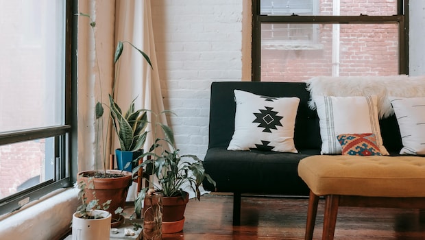 Stylish Seating Steals: Top Flipkart Benches To Upgrade Your Home Vibe