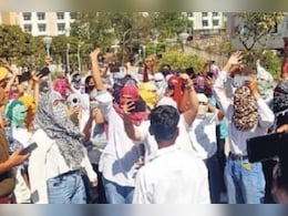 Rajasthan: पॉलिटेक्निक महिला कॉलेज में हंगामा, छात्राएं बोलीं- प्रिंसिपल कार में ले जाकर करता था छेड़छाड़   Rajasthan: पॉलिटेक्निक महिला कॉलेज में हंगामा, छात्राएं बोलीं- प्रिंसिपल कार में ले जाकर करता था छेड़छाड़