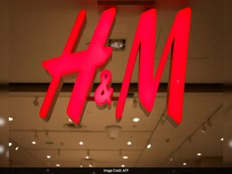 H&M's Plan To Use AI Clones Of Human Models Sparks Backlash: "Nothing Is Authentic" H&M's Plan To Use AI Clones Of Human Models Sparks Backlash: "Nothing Is Authentic"