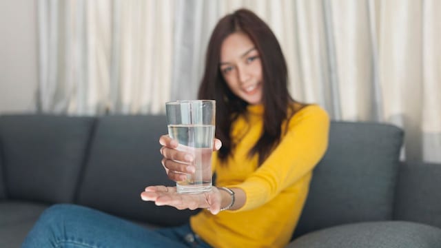 Dehydration Common In Winters? Desi Foods To Have This Winter To Stay Hydrated