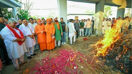 केंद्रीय मंत्री भूपेंद्र यादव के पिता के अंतिम संस्कार में पहुंचे CM भजनलाल, 90 वर्ष की आयु में आज हुआ था निधन