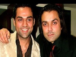 नशा, फिजूलखर्ची और कोई काम नहीं- इन तीन वजहों से भारत छोड़ अमेरिका चला गया था देओल खानदान का यह लाड़ला नशा, फिजूलखर्ची और कोई काम नहीं- इन तीन वजहों से भारत छोड़ अमेरिका चला गया था देओल खानदान का यह लाड़ला