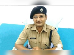 दोनों सरकारों के करीबी रहे हैं IPS अभिषेक पल्लव, भूपेश ने भी खूब घेरा था, अब आए CBI के लपेटे में   दोनों सरकारों के करीबी रहे हैं IPS अभिषेक पल्लव, भूपेश ने भी खूब घेरा था, अब आए CBI के लपेटे में