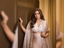 Shreya Ghoshal Alerts Fans After Her X Account Gets Hacked Shreya Ghoshal Alerts Fans After Her X Account Gets Hacked