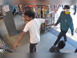 Crime news: गावगुंडाची दहशत! हातात कोयते घेवून दुकानात घुसले, दणादण तोडफोड अन्...