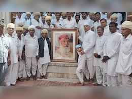 300 साल के टूटे रिश्ते को जोड़ने के लिए लक्ष्यराज मेवाड़ की ऐतिहासिक पहल, अरविंद सिंह मेवाड़ के निधन के बाद लिया फैसला 300 साल के टूटे रिश्ते को जोड़ने के लिए लक्ष्यराज मेवाड़ की ऐतिहासिक पहल, अरविंद सिंह मेवाड़ के निधन के बाद लिया फैसला