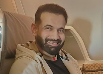 Watch: Irfan Pathan Enjoys Delhi's Famous Chhole Bhature During Iftar Watch: Irfan Pathan Enjoys Delhi's Famous Chhole Bhature During Iftar