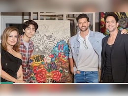 Hrithik Roshan Poses With Ex-Wife Sussanne Khan, Arslan Goni At Her Store Launch Hrithik Roshan Poses With Ex-Wife Sussanne Khan, Arslan Goni At Her Store Launch