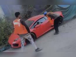 नोएडा में लेम्बोर्गिनी चला रहे शख्स ने फुटपाथ पर बैठे मजदूरों को रौंदा, दो की हालत नाजुक