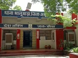 MP News: पुलिस वालों पर खड़े हो रहे सवाल, तस्करों से जब्त 80 किलो गांजा तीन लाख रुपये में बेचा MP News: पुलिस वालों पर खड़े हो रहे सवाल, तस्करों से जब्त 80 किलो गांजा तीन लाख रुपये में बेचा