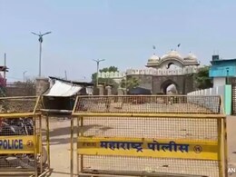 धमकियों के बीच महाराष्ट्र में औरंगजेब की कब्र की सुरक्षा बढ़ाई, लोहे की चादर लगाई धमकियों के बीच महाराष्ट्र में औरंगजेब की कब्र की सुरक्षा बढ़ाई, लोहे की चादर लगाई