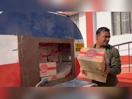 गजब जुगाड़! बिहार में जब तेल के टैंकर से निकलने लगी शराब गजब जुगाड़! बिहार में जब तेल के टैंकर से निकलने लगी शराब