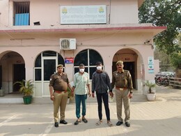 नोएडा में झूठी शान की खातिर पिता ने अपने बेटे के साथ मिलकर बेटी की हत्या कर दी नोएडा में झूठी शान की खातिर पिता ने अपने बेटे के साथ मिलकर बेटी की हत्या कर दी