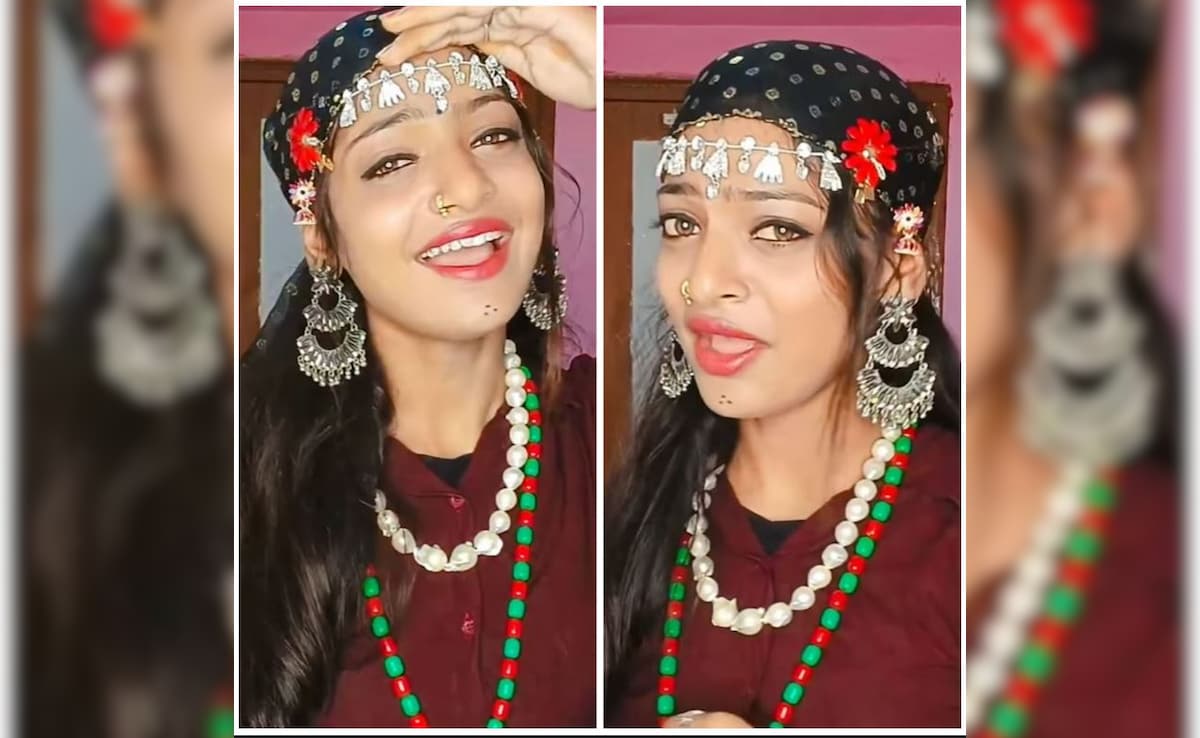 মোনালিসাকে একটি পার্বত্য পোশাকে লিপ্পিং করতে দেখা গেছে, বলিউডের গানে দেখানো গ্ল্যামারাস স্টাইল, ভিডিও ট্রেন্ডিং করছে