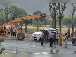 Rajasthan Road Accident: नवरात्रि पर माता का दर्शन करने जा रहे परिवार का एक्सीडेंट, पति-पत्नी और बेटे की मौत Rajasthan Road Accident: नवरात्रि पर माता का दर्शन करने जा रहे परिवार का एक्सीडेंट, पति-पत्नी और बेटे की मौत