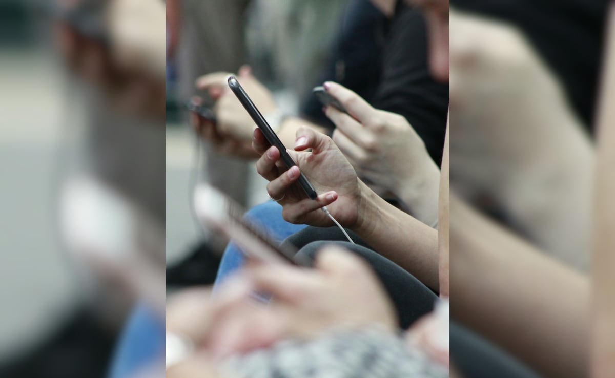 रील स्क्रॉल करने से मिलता है सुकून, फिर क्यों थक जाते हैं आप