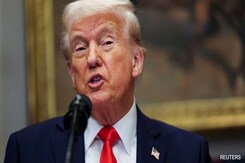 Donald Trump Announces 25% Tariffs On Foreign-Made Vehicles Donald Trump Announces 25% Tariffs On Foreign-Made Vehicles