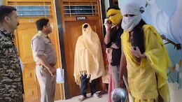 SP बंगले के सामने होटल में चल रहा था सेक्स रैकेट, आपत्तिजनक हालत में मिले जोड़े; पुलिस को मिली दवाइयां